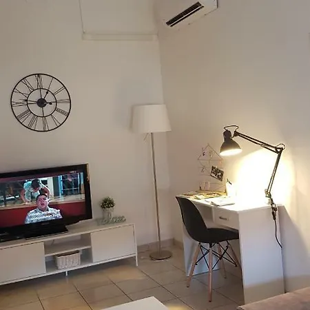 شقة Dani